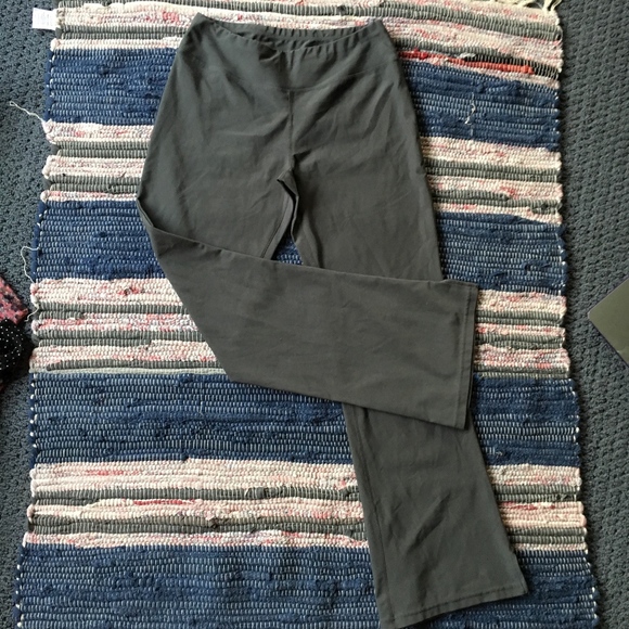 NWOT Lucy Powermax Gray Yoga Pants - Picture 2 of 5